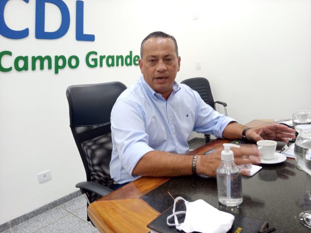 Presidente da Câmara dos Dirigentes Lojistas faz críticas às ações da prefeitura