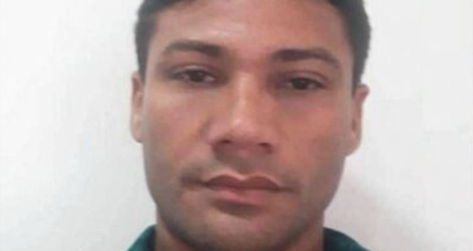 Vídeo: Homem que matou ex-companheira e enteado é morto após reagir a prisão