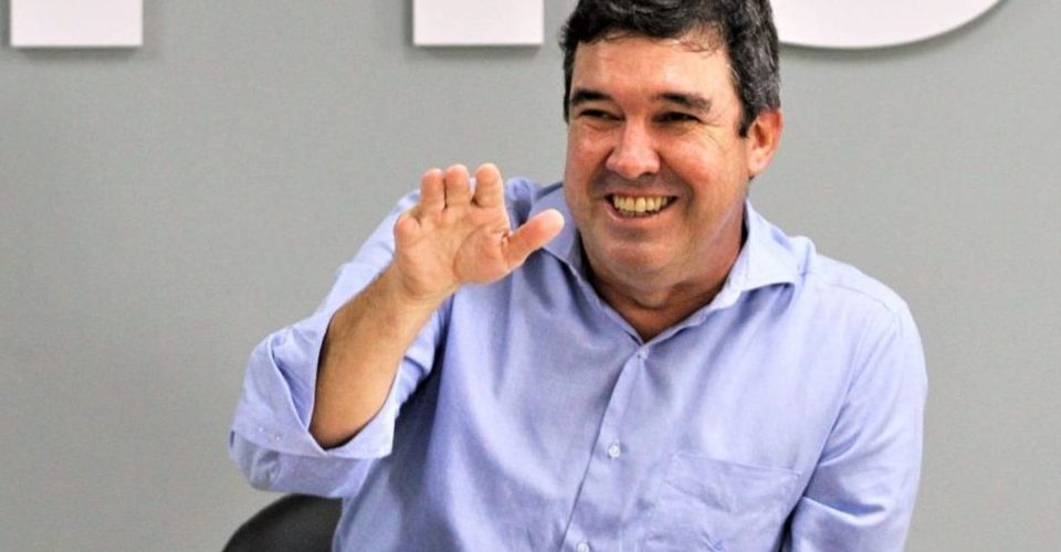 Primeiros colocados empatados e Riedel avança em pesquisa do Ibrape