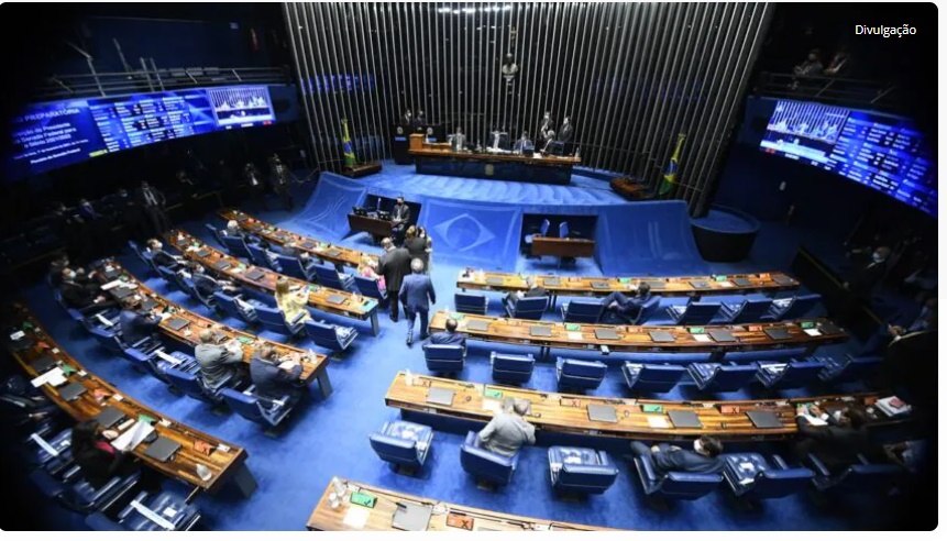 Mais de mil prefeitos vão a Brasília contra ‘PEC Kamikaze’