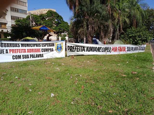 Para Guardas Municipais, Educação e Médicos serão os próximos a cobrar a prefeita