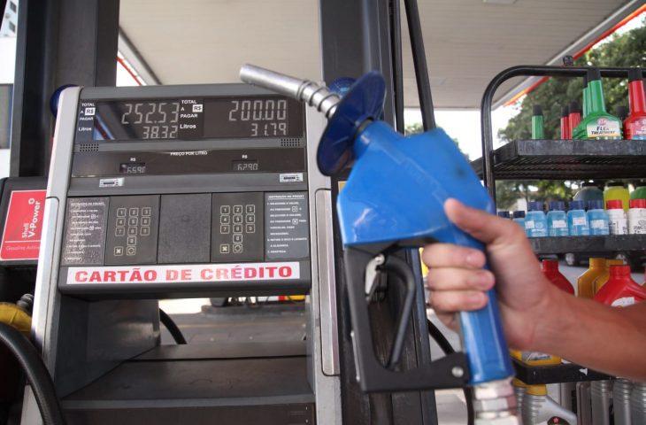 Procon inicia fiscalização de postos para garantir queda no ICMS dos combustíveis
