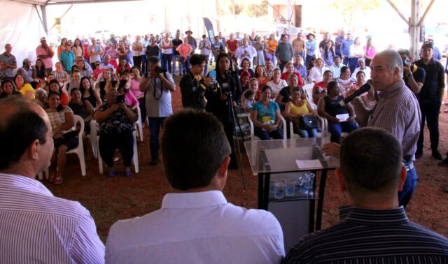 Governador leva desenvolvimento, esporte e o Mais Social para Angélica e Vicentina