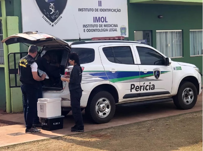 Homem é executado com 12 tiros na frente da mulher e do filho no Lageado