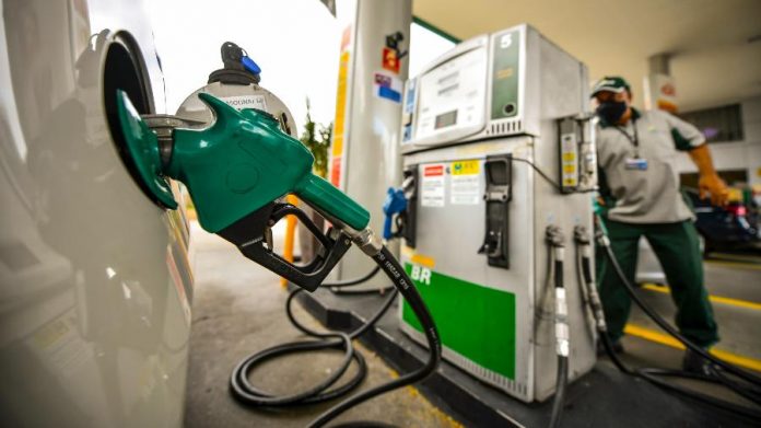 Procon aponta queda no preço do etanol com a redução do ICMS