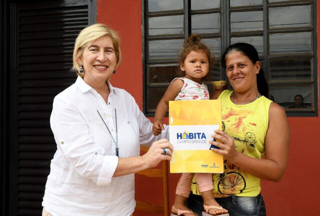 Estado entregou mais 12 casas no Jardim Canguru nesta segunda-feira