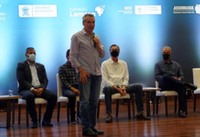 Vídeo: Deputado Paulo Corrêa vai trabalhar por mais qualificação profissional