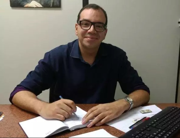 Chefe de gabinete nomeado por Marquinhos Trad é exonerado da prefeitura
