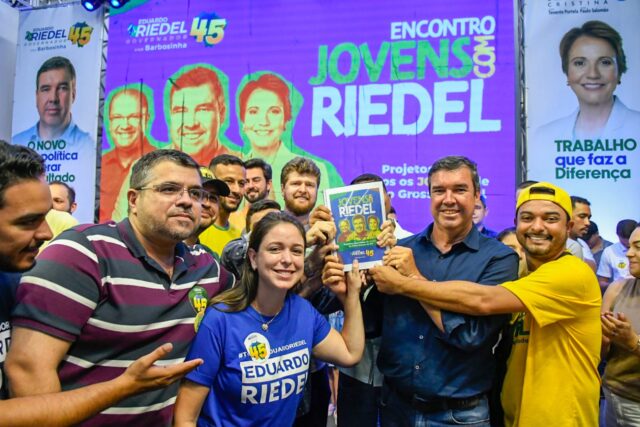 Riedel assina carta de compromisso com o setor da juventude