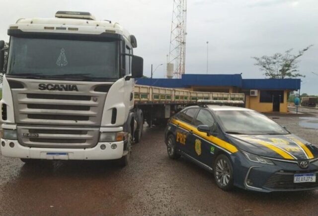 PRF recupera caminhão e intercepta sequestro em MS