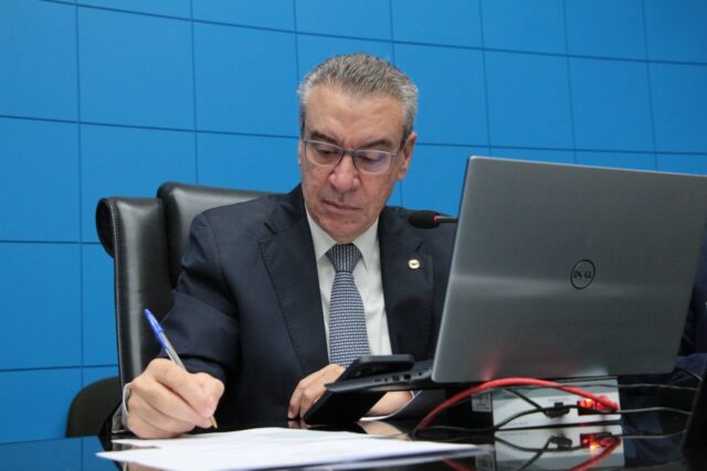 Presidente da Assembleia alerta para prevenção ao câncer de próstata