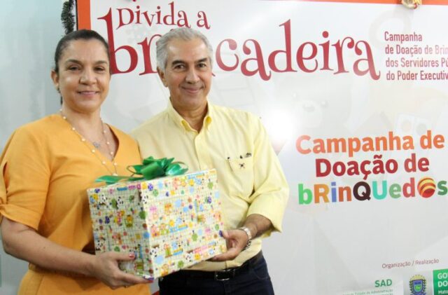 Reinaldo e Fátima Azambuja lançam 7ª campanha de doação brinquedos