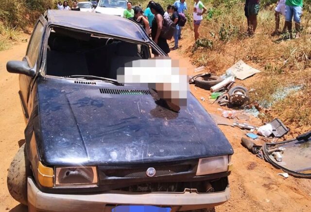 Homem morre após perder controle de Uno e capotar