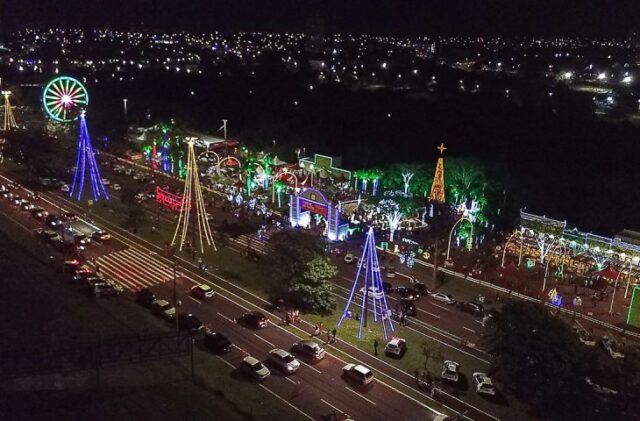 Com apoio do Estado, Cidade do Natal abriu as portas com uma série de atrações