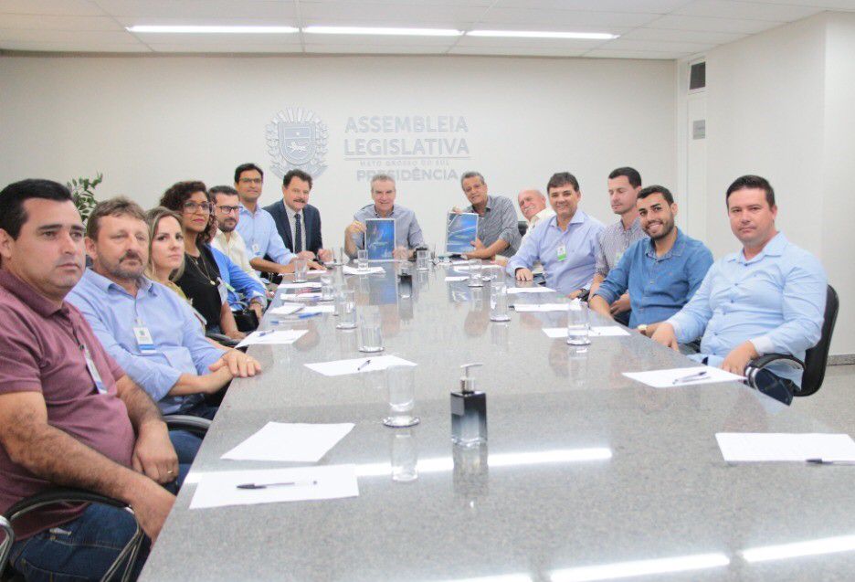 Paulo Corrêa define com prefeitos e vereadores criação de consórcio em Saúde