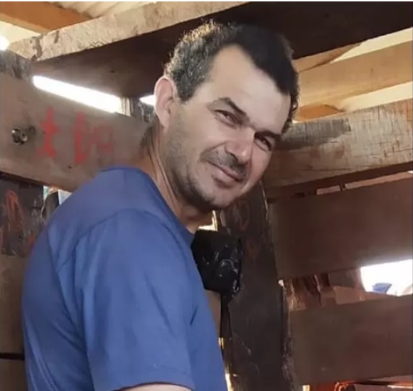 Socorristas vão atender acidente de trânsito e encontram homem morto com tiro no peito