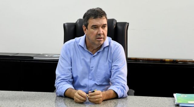 Eduardo Riedel nomeia 8 secretários-adjuntos