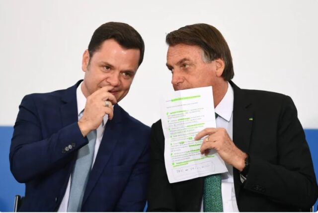 PF acha documento para Bolsonaro fraudar resultado da eleição na casa de Torres