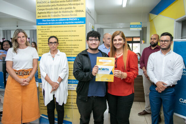 Prefeitura concede benefício a famílias e facilita aquisição de casa própria