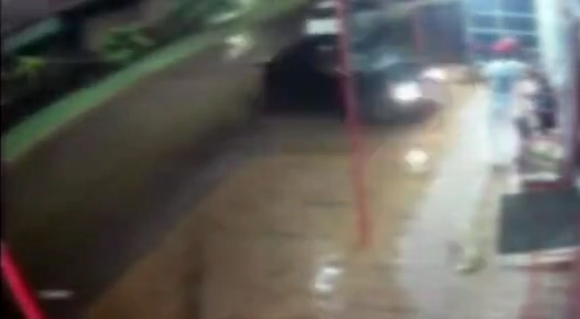 Vídeo: Morre no hospital homem atropelado pela enteada após agredir esposa