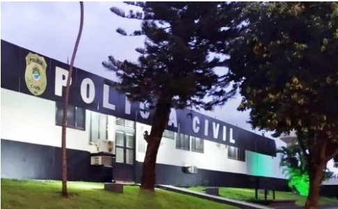 Pais flagram filho de 12 estuprando irmã de 8 e punição é queimadura