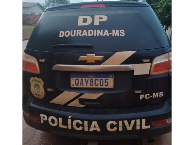 Polícia prende homem que jogou água quente na esposa