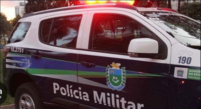 Rapaz tenta escapar da PM mas acaba preso com 129 munições  