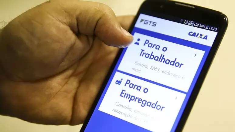 Governo define nesta terça-feira percentual do lucro recorde do FGTS que será distribuído aos trabalhadores