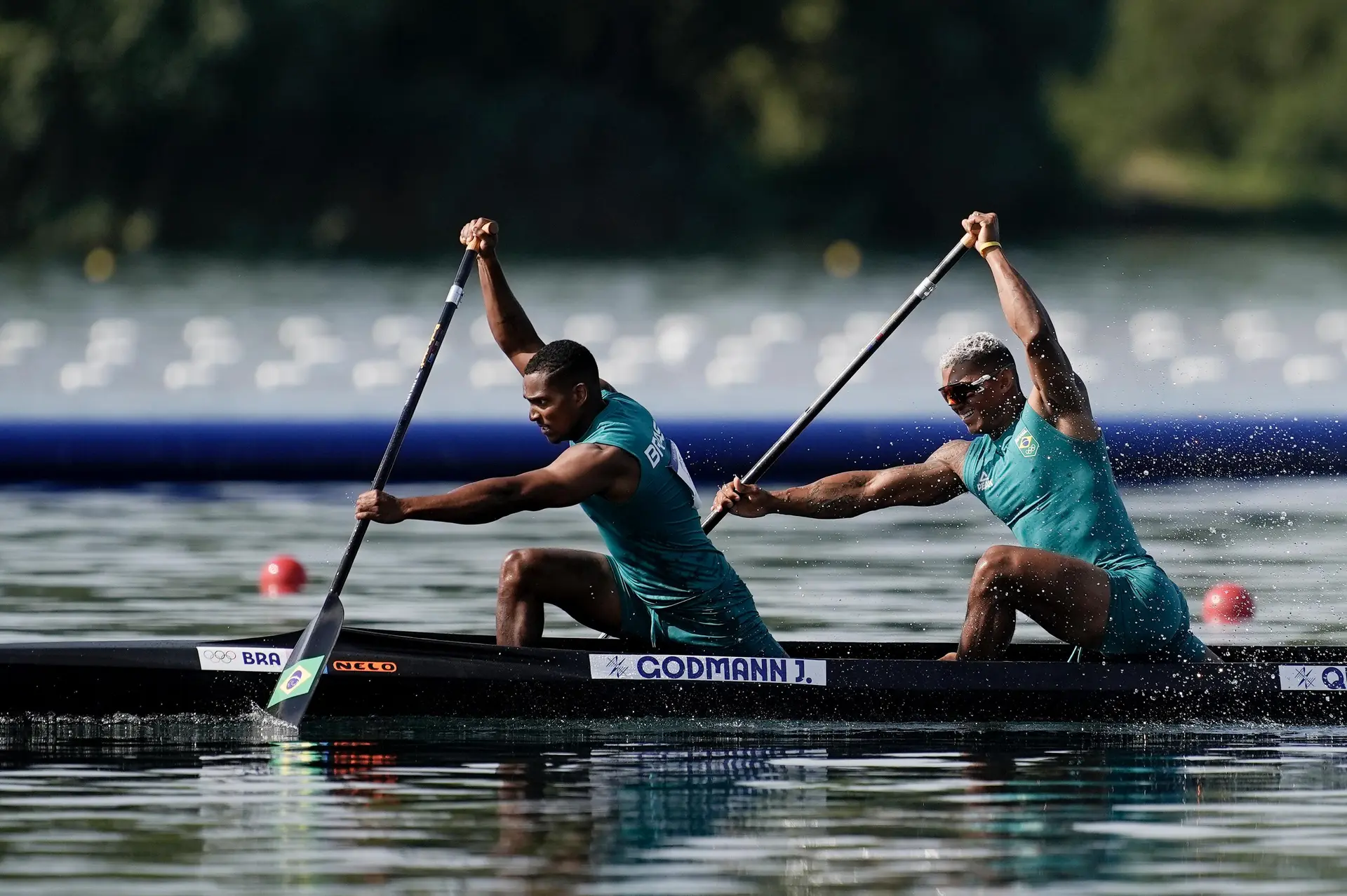 Na categoria C2 500 Isaquias e Godman vencem na estreia e estão na semifinal das Olimpíadas de Paris