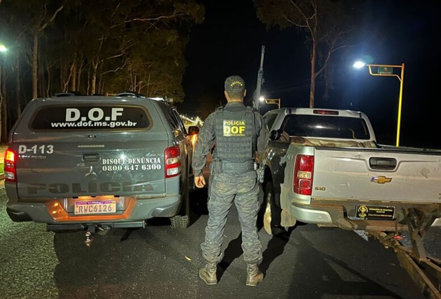 Caminhonete roubada no Paraná é recuperada em MS