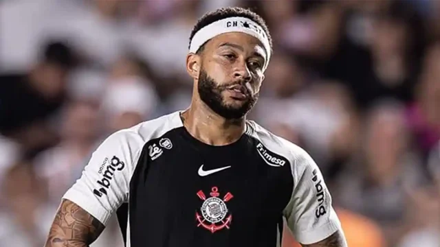 Aliados pedem que Stabile mantenha decisão de não renovar com Memphis Depay