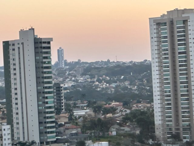 Campo Grande terá fim de semana quente e seco, com máxima de 33°C